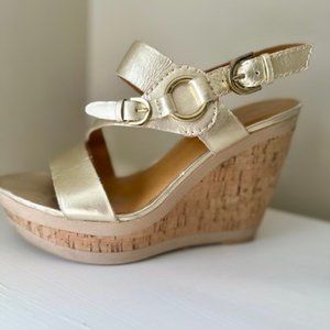 FRANCO SARTO GOLD AND CORK WEDGE PLATFORM SANDAL SIZE 7
